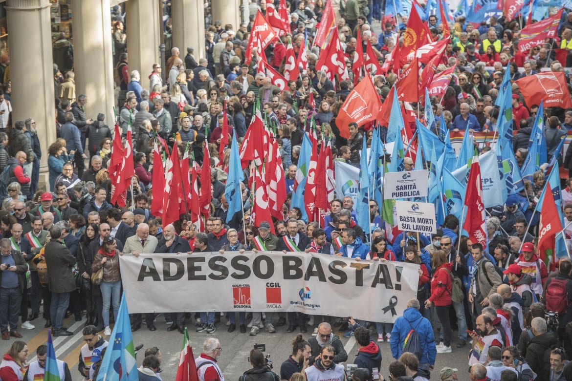 Bologna fa rumore per i suoi morti: «Basta insicurezza»