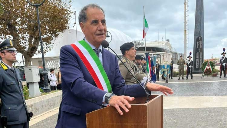 Mafia e scambio di voti ad Anzio, nei guai l’ex sindaco di Fratelli d’Italia