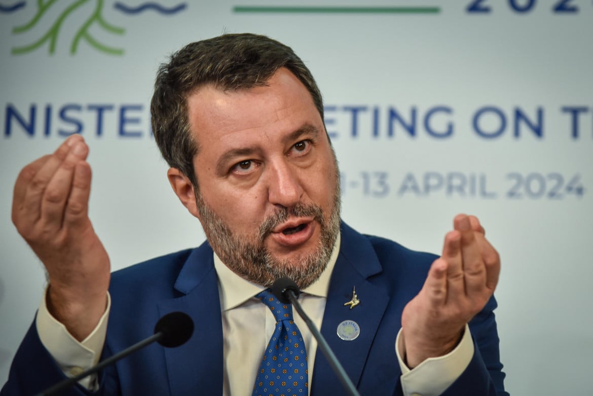 Ferrovieri, Salvini precetta ancora: «C’è il gran premio di Imola»