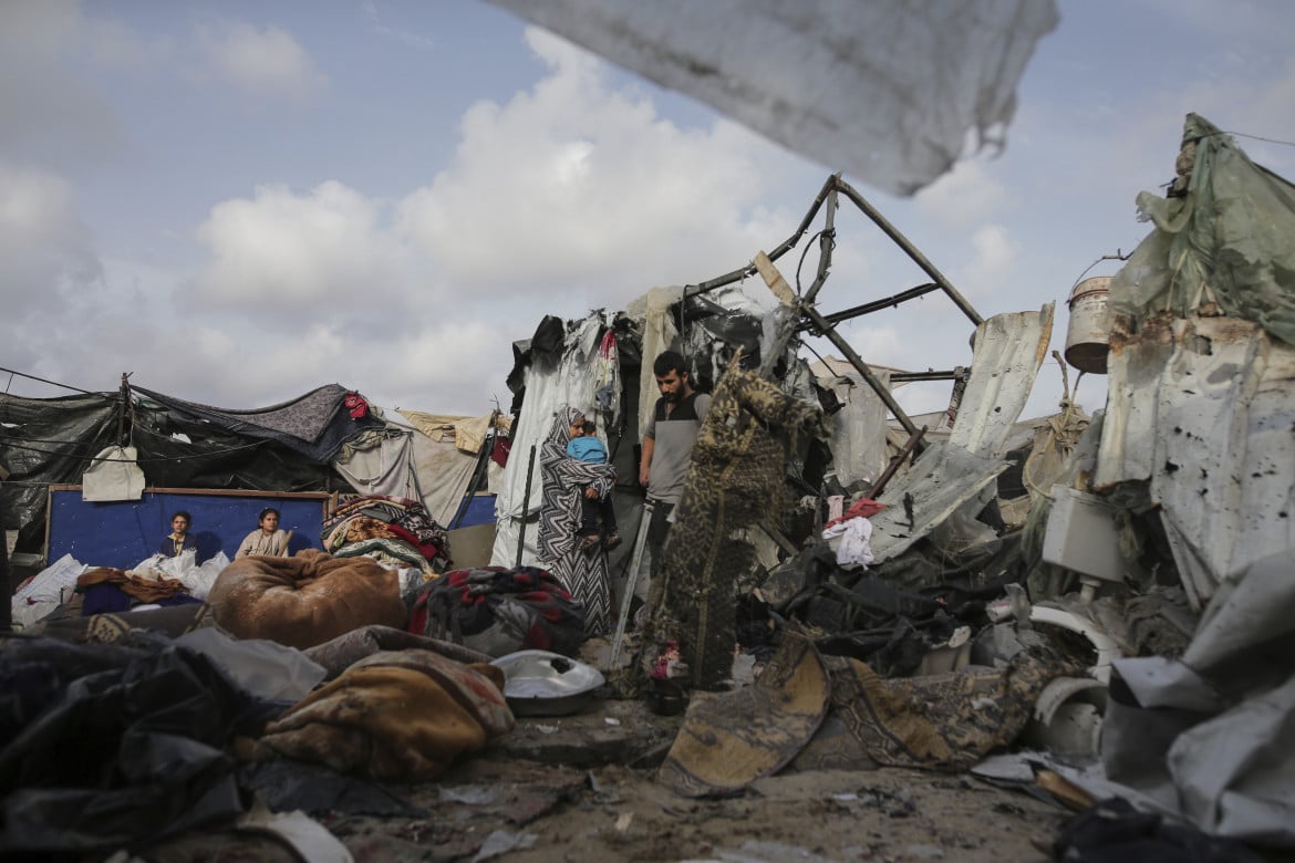 Rafah. Nuovi bombardamenti delle tende