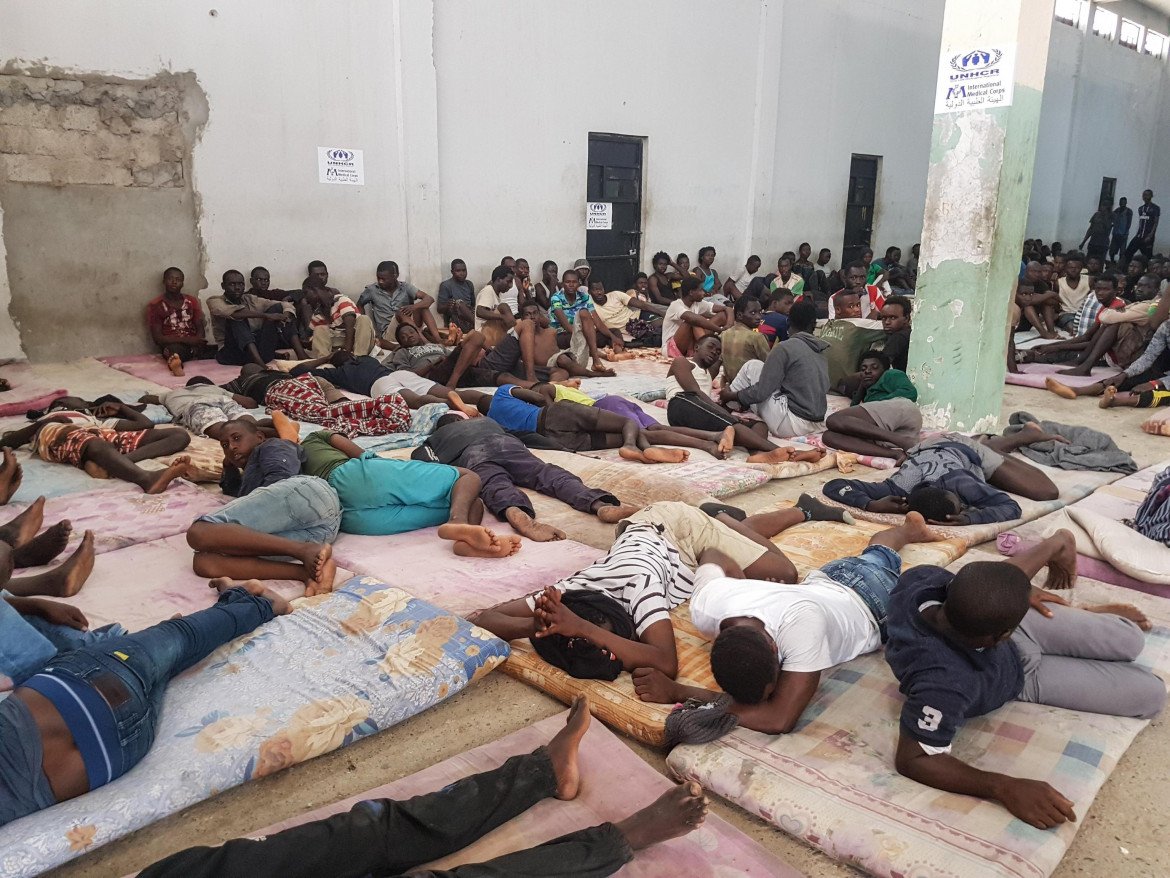 Il centro di detenzione di Zawiya in Libia foto Ansa