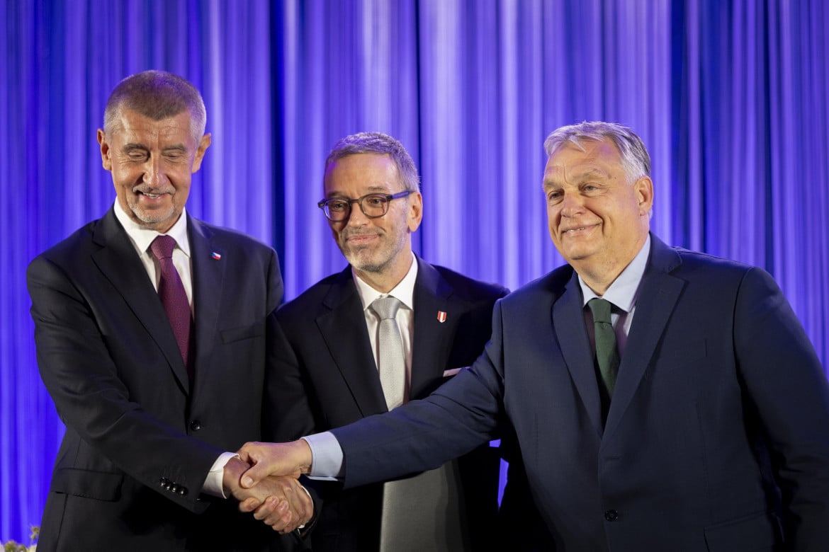 Il ceco Andrej Babis, il leader austriaco dell’Fpö Herbert Kickl e Viktor Orbán
