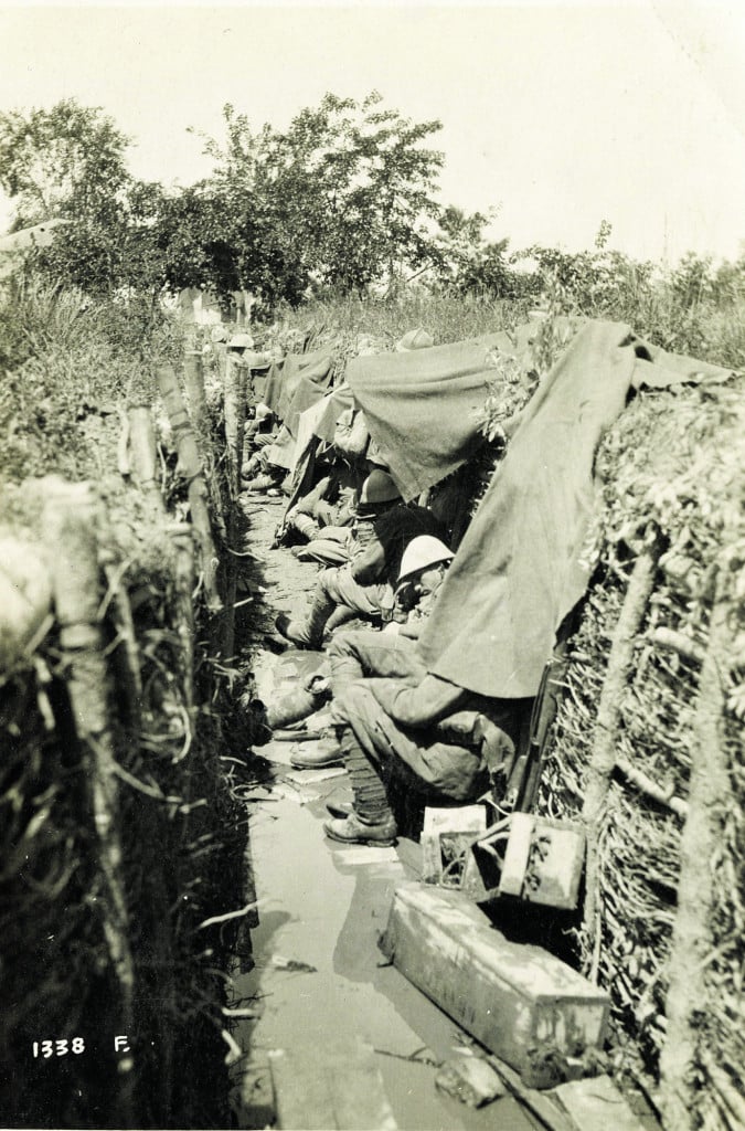 Riposo in prima linea, foto tratta dalla mostra «Immagini dal fronte. La Grande Guerra 1914-1918»