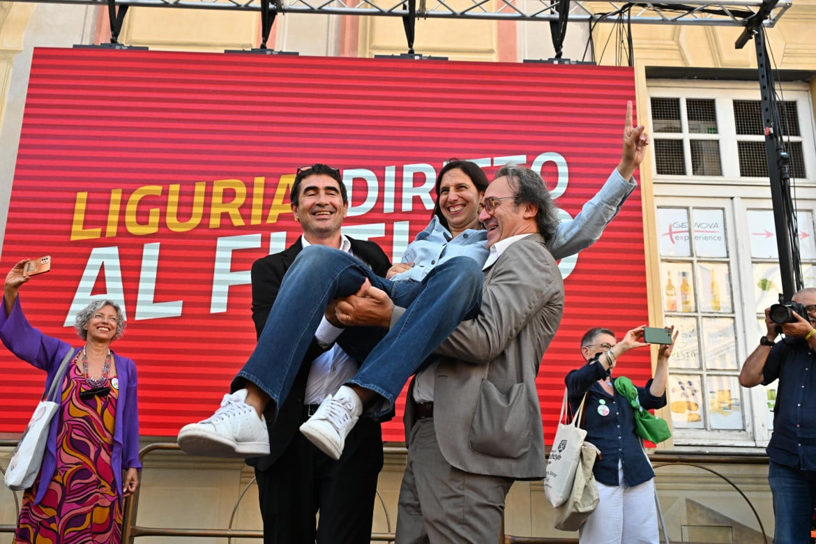 Genova, opposizione contro Toti: «La Liguria non merita i domiciliari»