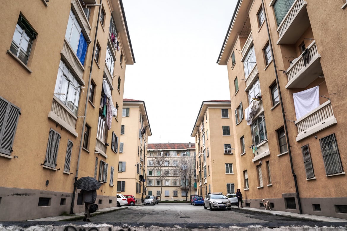 Casa Italia, il governo taglia il piano di edilizia popolare