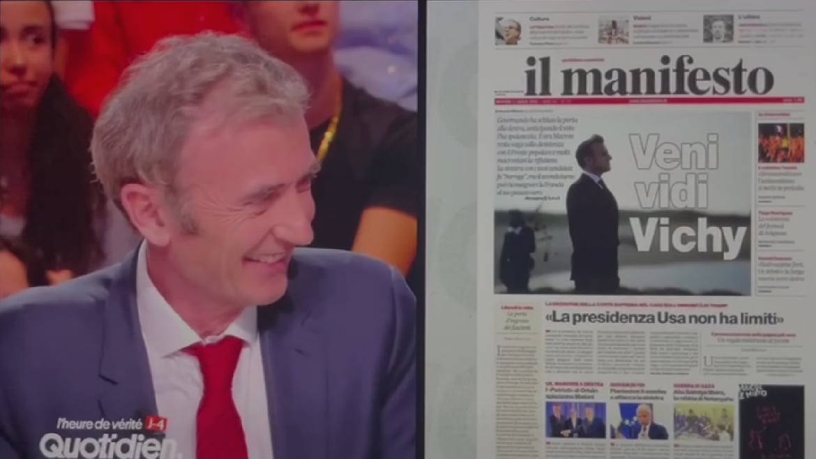 La copertina del manifesto mostrata durante Quotidien, una delle trasmissioni più popolari di TF1