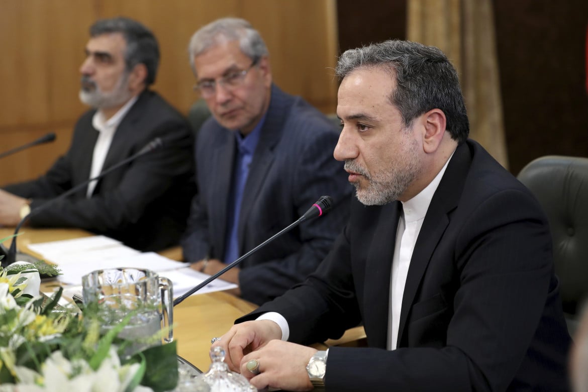 Il possibile nuovo ministro degli esteri iraniano, Abbas Araghchi foto Ap/Ebrahim Noroozi