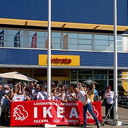 Sabato lo sciopero Ikea. L’azienda: “Regolarmente aperti”