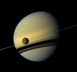 imagini sonda Cassini sembrano fatanscienza