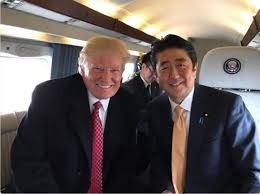 Libero scambio e difesa, Trump «coccola» Abe