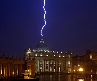 La ricchezza sporca del Vaticano