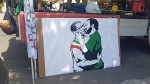 In piazza arriva il bacio fra Salvini e Ioculano