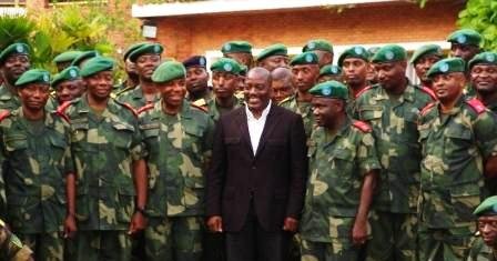 Le auto blu di Joseph Kabila finiscono nel fango del Kivu