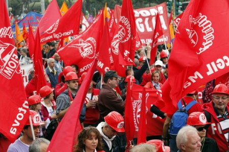 I sindacati: mobilitazione generale a partire da Ilva