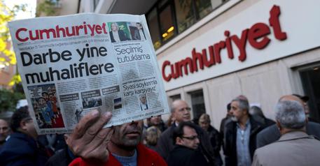 Durissime condanne ai giornalisti di Cumhuriyet