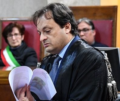 L’avvocato Calantropo: «La tesi del processo politico già smentita dal tribunale dei ministri»